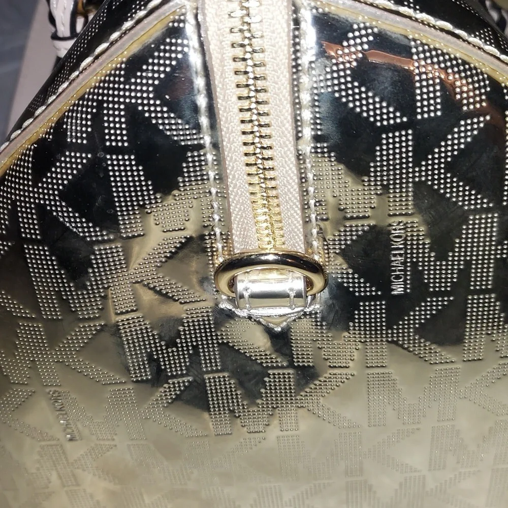 Michael Kors Grayson Satchel Bag - Picture 14 of 16